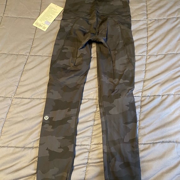 Lululemon fast and free crop 23” - Picture 2 of 2
